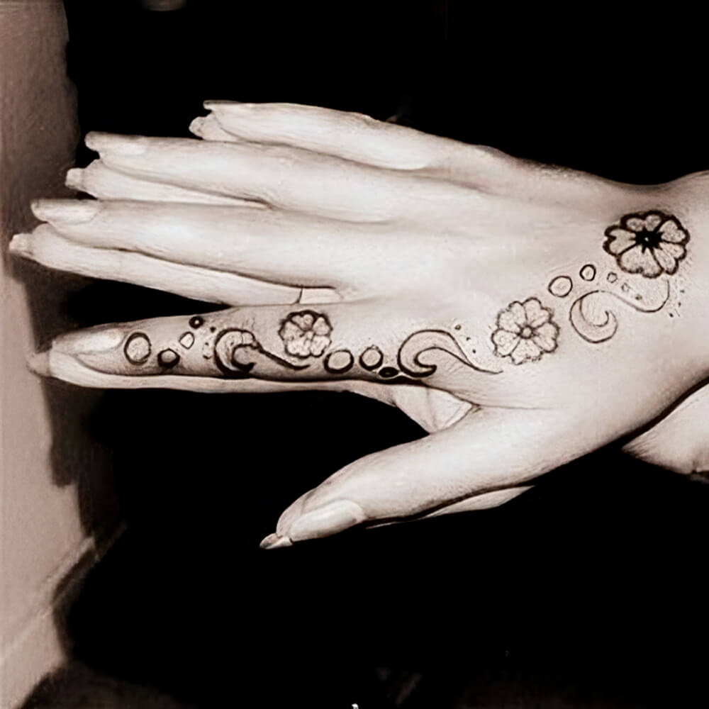 Modernes Tattoo